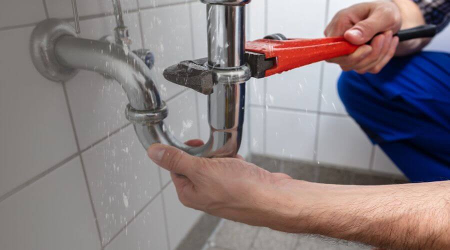 Professional emergency plumbing in Louise, TX